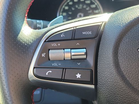 Used 2023 Genesis G70 2.0T w/ Sport Prestige Package image 25