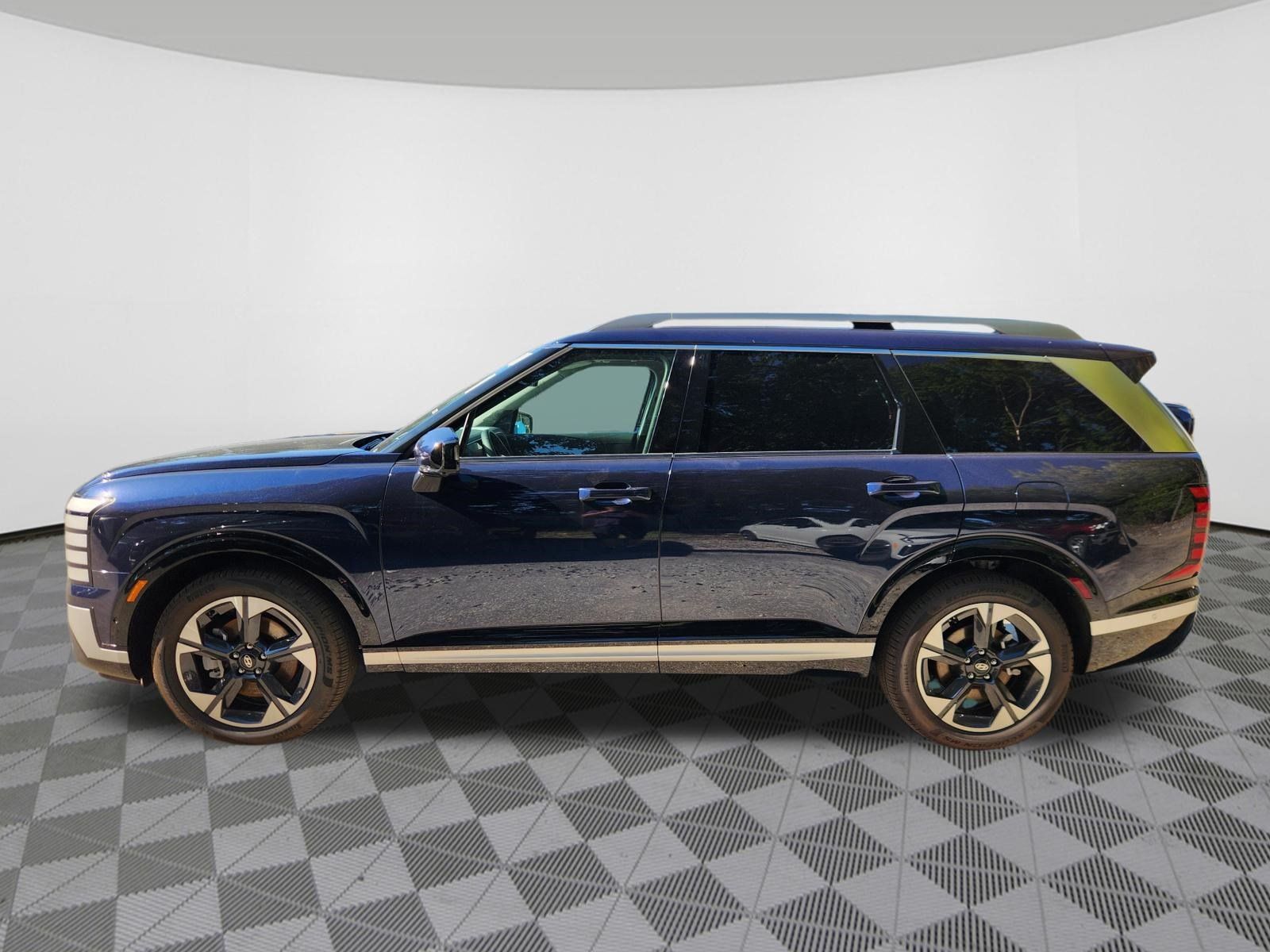 Certified 2026 Hyundai Palisade Limited AWD/4WD image 5