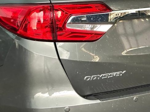 Used 2019 Honda Odyssey Elite image 8