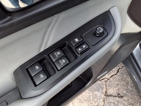 Used 2018 Subaru Outback 2.5i Limited image 23