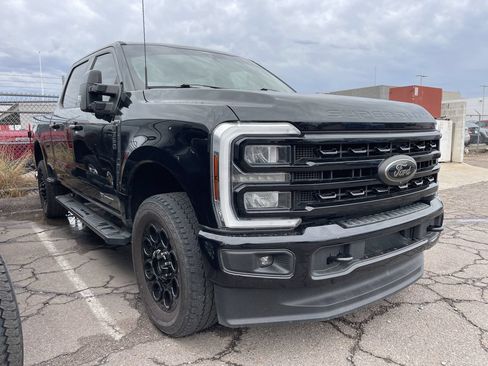 Used 2024 Ford F350 Lariat w/ Black Appearance Package AWD/4WD image 3