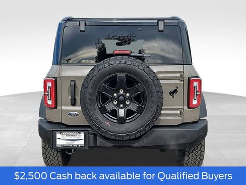 New 2025 Ford Bronco Outer Banks image 4