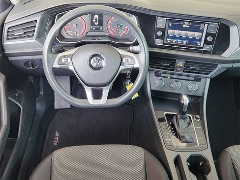Used 2020 Volkswagen Jetta S image 25