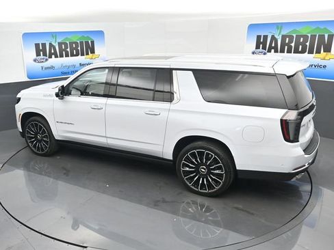 New 2026 Chevrolet Suburban High Country AWD/4WD image 26