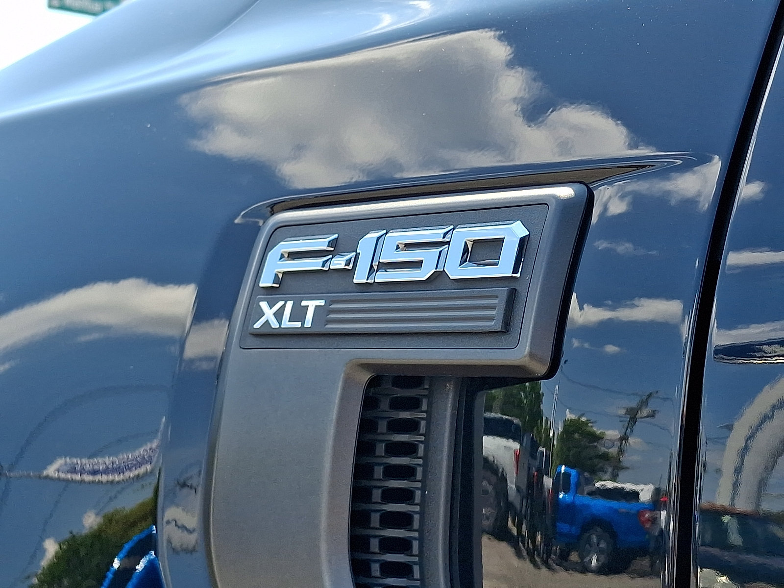 Certified 2023 Ford F150 XLT w/ Equipment Group 302A High AWD/4WD image 30