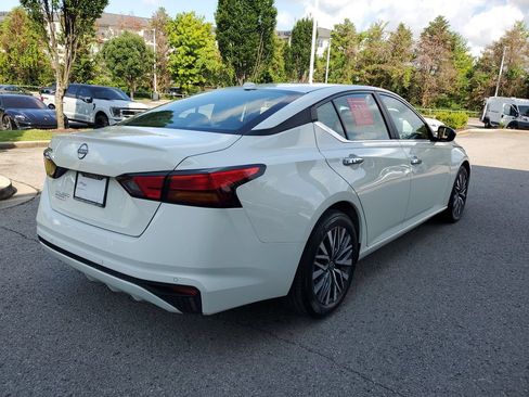 Certified 2025 Nissan Altima 2.5 SV FWD image 4