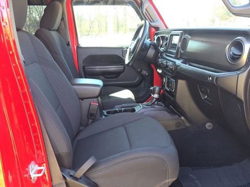 Used 2023 Jeep Gladiator Sport image 30