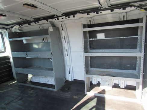 Used 2019 Chevrolet Express 2500 w/ Driver Convenience Package image 14