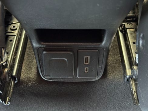 Used 2021 Chevrolet TrailBlazer LT FWD image 30