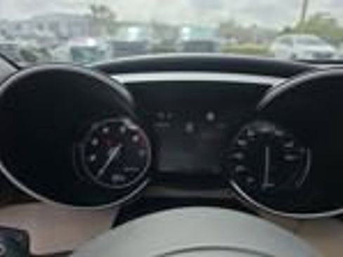 Used 2023 Alfa Romeo Giulia AWD w/ Quick Order Package 22X Lusso image 15