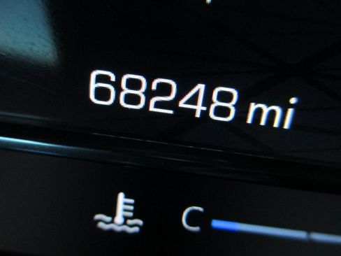 Used 2024 GMC Sierra 1500 AT4 w/ AT4 Premium Package image 33