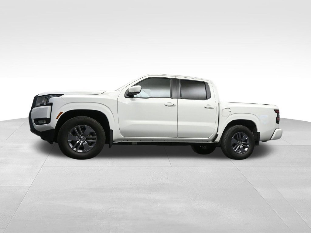 Used 2025 Nissan Frontier SV w/ SV Convenience Package RWD image 11