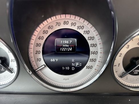 Used 2015 Mercedes-Benz GLK 350 2WD image 16