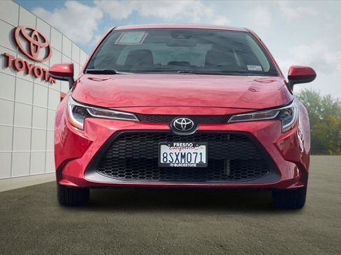 Used 2021 Toyota Corolla LE image 8
