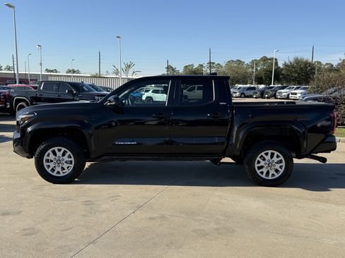 Used 2024 Toyota Tacoma SR5 image 8