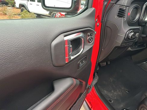 New 2026 Jeep Wrangler Unlimited Rubicon 392 image 15