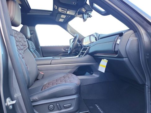New 2026 Nissan Armada Platinum image 29