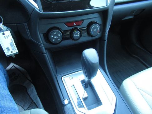 Used 2019 Subaru Impreza 2.0i Premium image 22