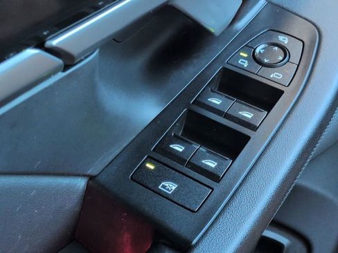 Certified 2024 BMW 530i xDrive w/ Premium Package image 25