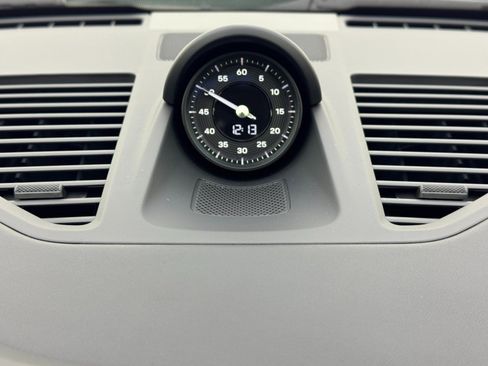 Used 2025 Porsche 911 Carrera image 24