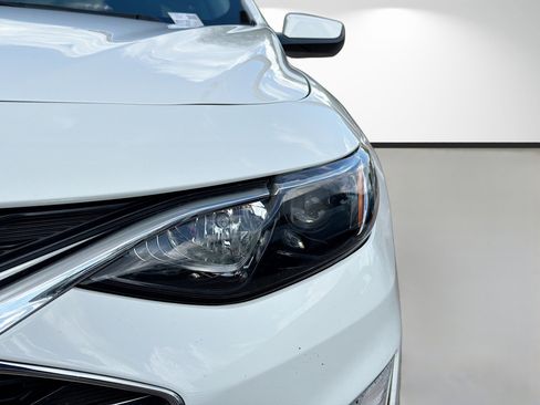 Used 2025 Chevrolet Malibu LT FWD image 9