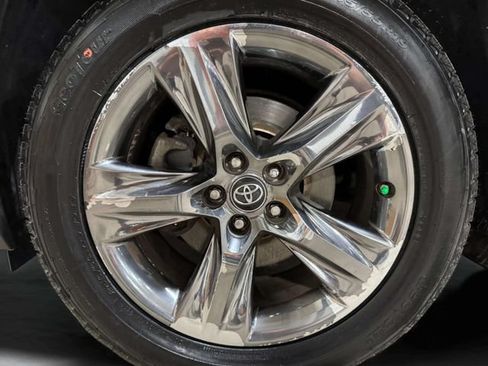 Used 2018 Toyota Highlander Limited Platinum AWD/4WD image 35