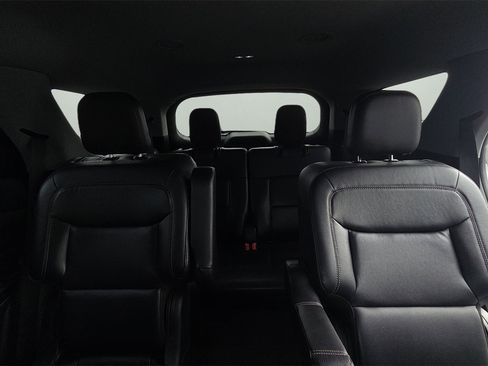 Used 2020 Ford Explorer XLT w/ Equipment Group 202A image 33