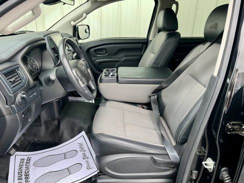 Used 2021 Nissan Titan S w/ S Utility Package image 27