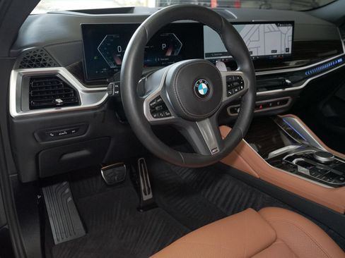 Used 2026 BMW X6 xDrive40i AWD/4WD image 2