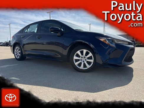 Used 2020 Toyota Corolla LE FWD image 1