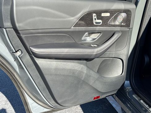 New 2026 Mercedes-Benz GLS 450 4MATIC image 14