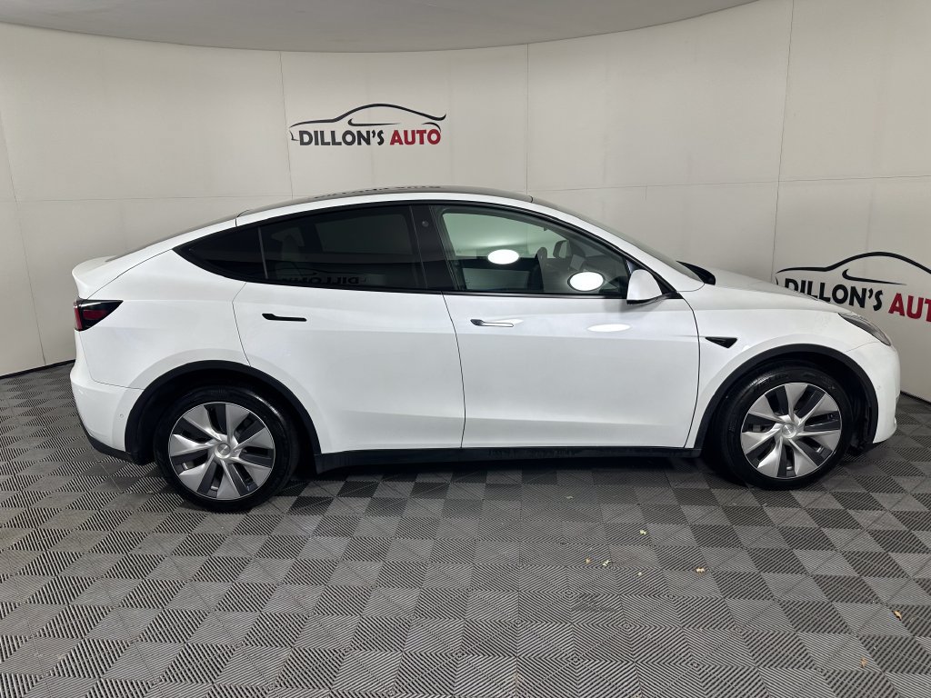 Used 2021 Tesla Model Y Long Range AWD/4WD image 11