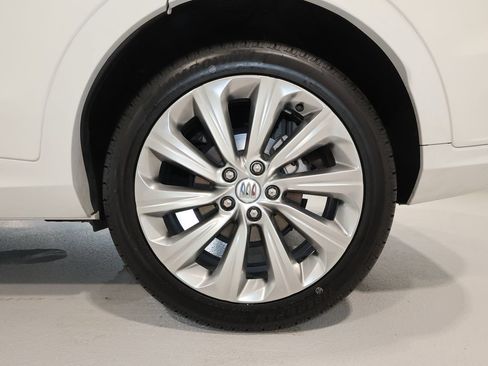 Used 2024 Buick Envista Avenir FWD image 32