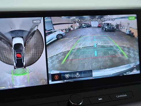 Used 2024 Nissan Rogue Platinum image 18