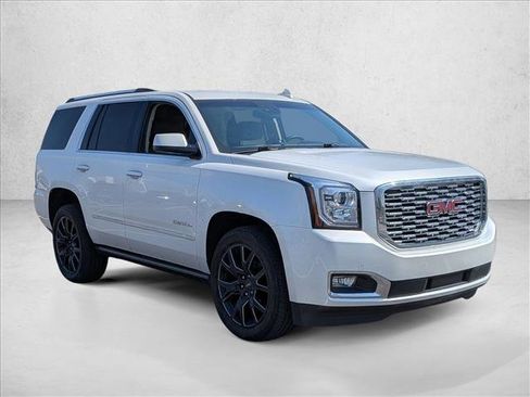 Used 2018 GMC Yukon Denali w/ Denali Ultimate Package image 3