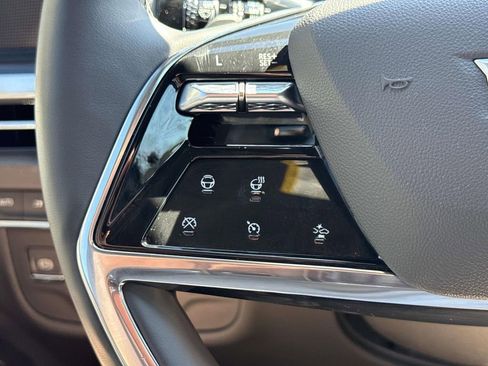 Used 2025 Cadillac Escalade Premium Luxury w/ Touring Package image 33