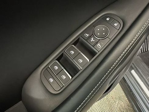 Used 2024 INFINITI QX60 Luxe AWD/4WD image 10