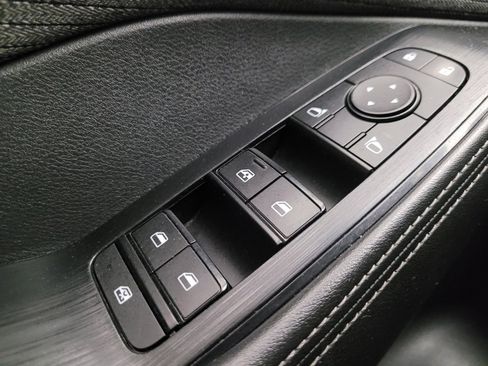 Used 2021 Nissan Rogue SV FWD image 27