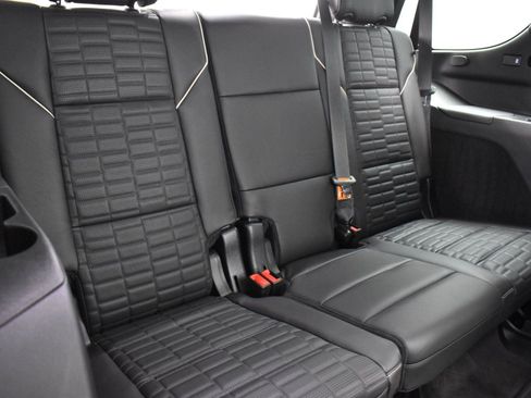 Used 2023 Cadillac Escalade Sport Platinum w/ LPO, ONYX Package AWD/4WD image 40