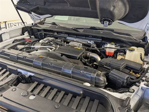 Used 2023 Chevrolet Silverado 2500 High Country w/ Z71 Off-Road Package image 36