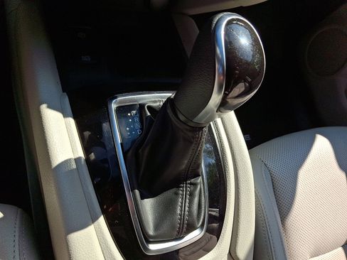 Certified 2022 Nissan Rogue Sport SL image 15