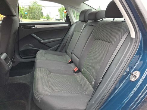 Used 2018 Volkswagen Passat 2.0T S w/ Driver Assistance Package FWD image 9