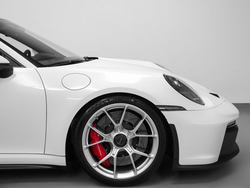 Used 2022 Porsche 911 GT3 image 18