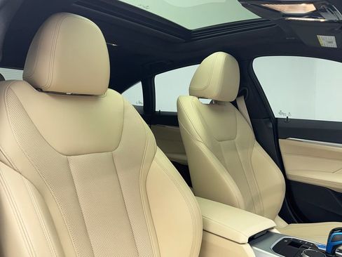 Used 2022 BMW i4 eDrive40 w/ Premium Package image 50