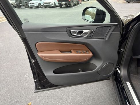 Certified 2023 Volvo XC60 B5 Plus w/ Climate Package image 14