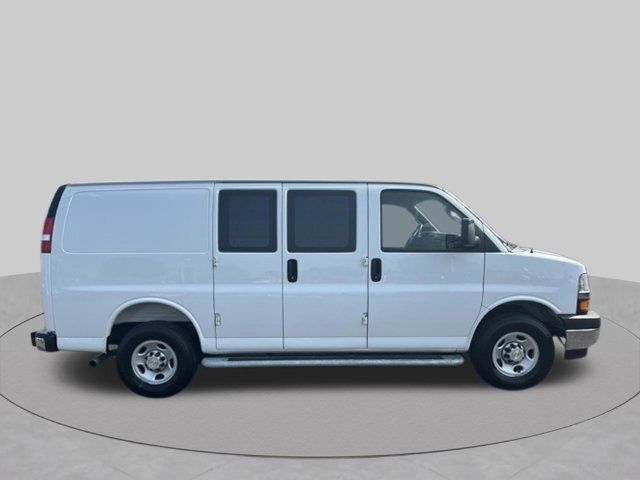 Used 2025 Chevrolet Express 2500 w/ Driver Convenience Package RWD image 6