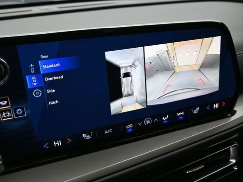 New 2026 Chevrolet Traverse LT w/ Driver Confidence Package image 32