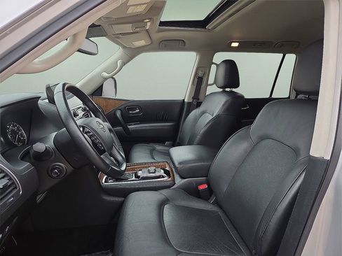 Used 2024 Nissan Armada SL image 23