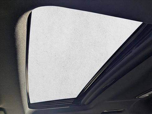 Used 2023 GMC Canyon AT4 w/ AT4 Premium Package image 16