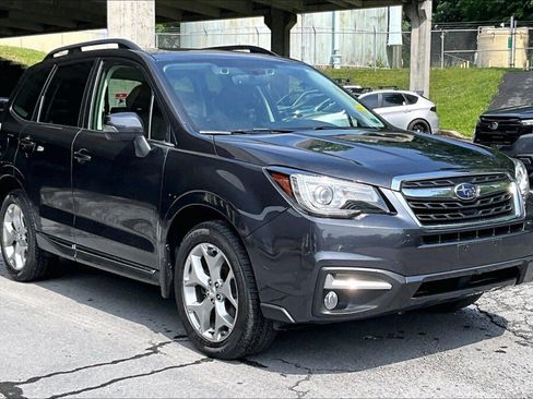 Used 2018 Subaru Forester 2.5i Touring AWD/4WD image 19